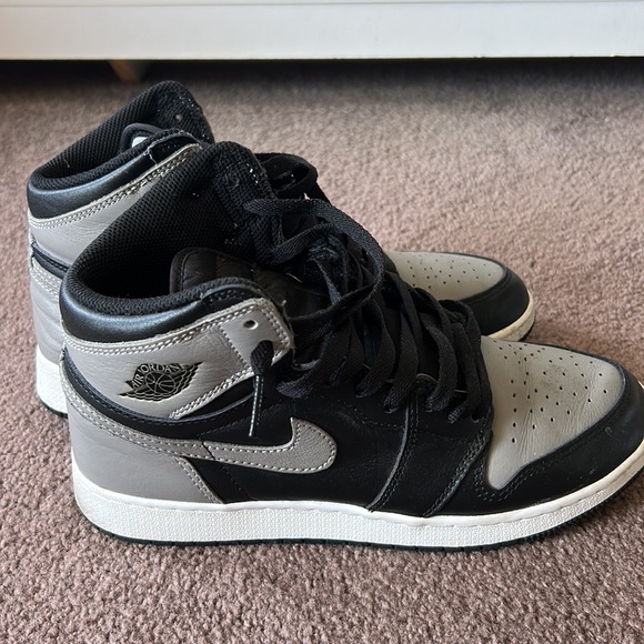 Jordan 1 sneakers - Picture 2 of 8